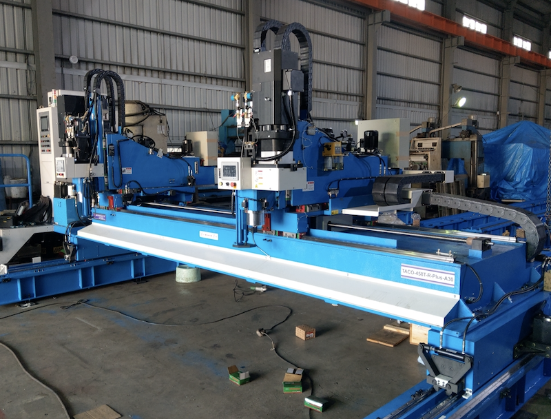 What is the difference between CNC drilling machines and CNC milling machines? 