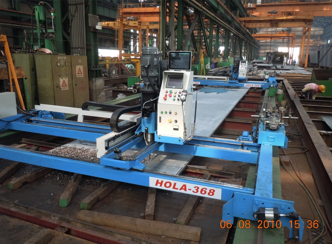 HOLA-368H-R18, rail type drilling machine